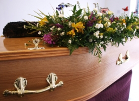 Sargdecke-zur-Beerdigung