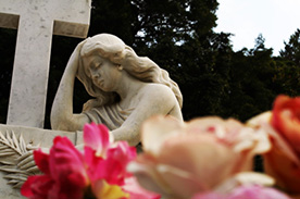 Warum-wollen-Betroffene-ihren-Angehoerigen-die-Grabpflege-ersparen